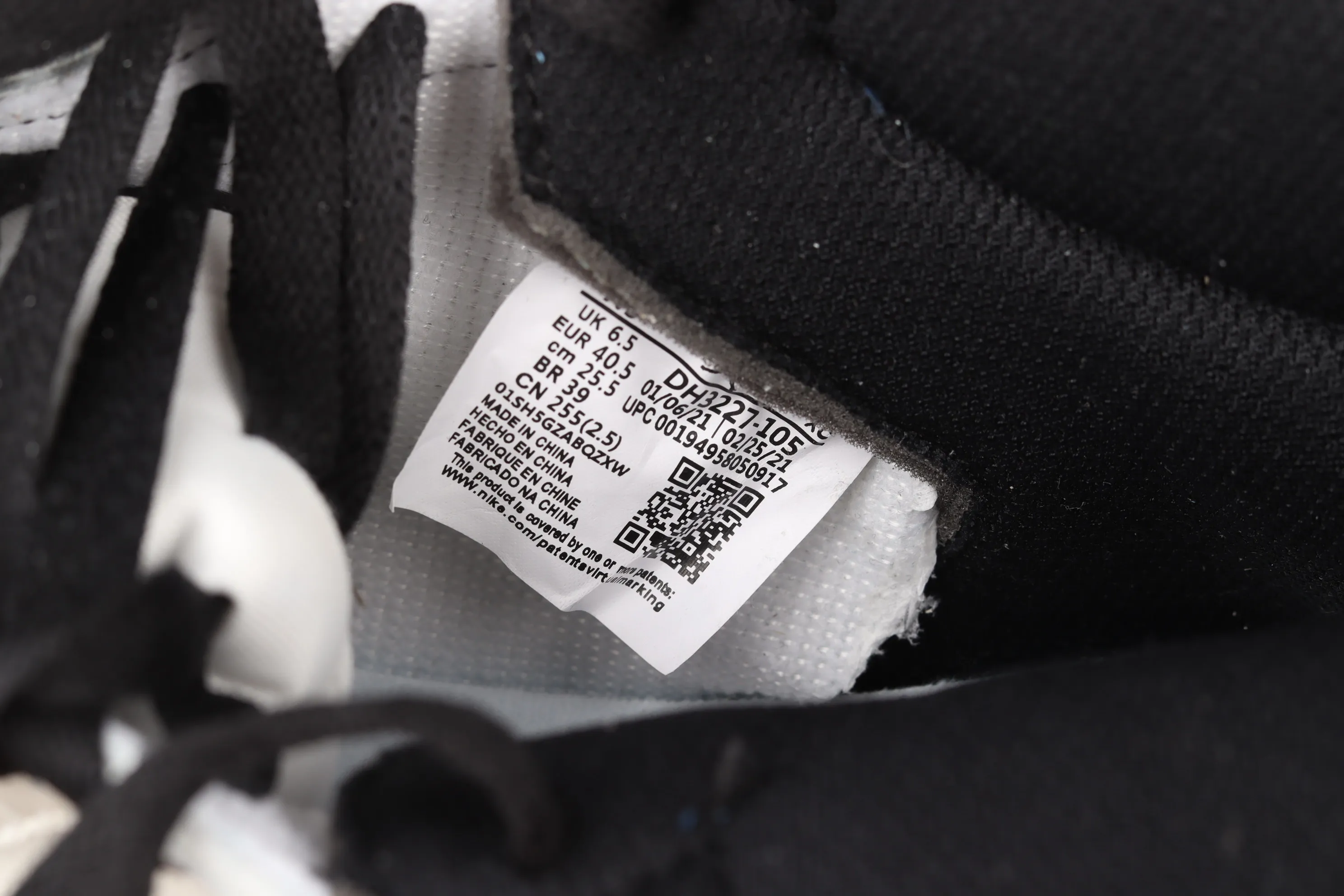 All categories Air Jordan Jordan series basketball shoes Air Jordan 1 High cost-effective version Travis Scott x Air Jordan 1 High OG AJ1 Joe 1 lightning overhead high top DH3227-105